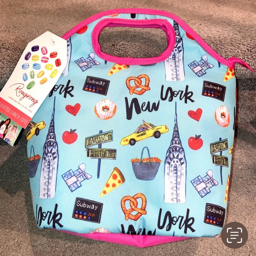 New York City Themed Insulated Lunch Bag - Picture 3 of 5